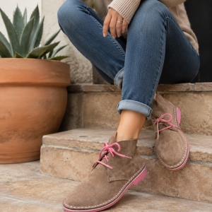 suede vellie with pink sole and pink laces